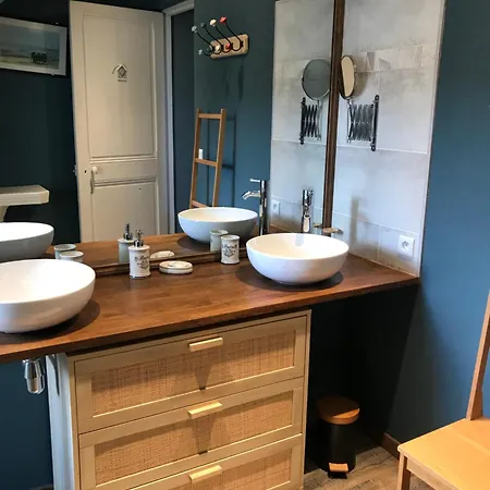 D'hotes De La Baie Bed & Breakfast Sallenelles